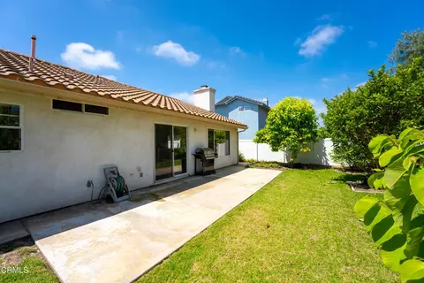 Exterior - 2105 Lanyard Way, Oxnard, CA 93035 photo 5 of 6