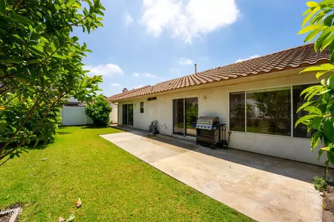 Exterior - 2105 Lanyard Way, Oxnard, CA 93035 photo 3 of 6