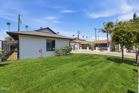 Exterior - 3631 La Costa Pl, Oxnard, CA 93033 photo 2 of 7