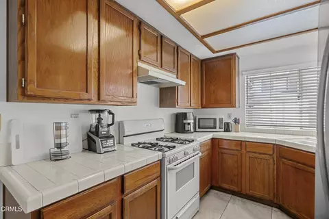 Kitchen - 13912 Mcclure Ave #6, Paramount, CA 90723 photo 2 of 2