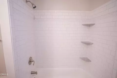 Bath - 382 Alpine Ave, Ventura, CA 93004 photo 3 of 6