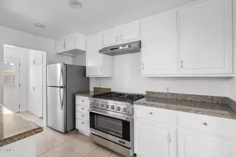 Kitchen - 302 Douglas Ave, Oxnard, CA 93030 photo 1 of 2