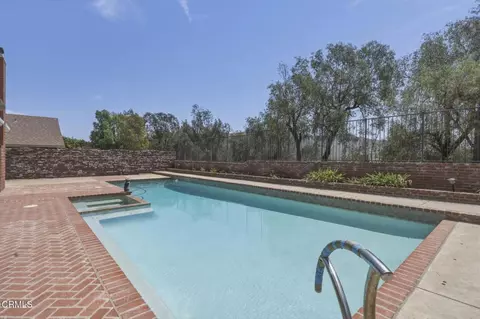 Exterior - 1089 Old Ranch Rd, Camarillo, CA 93012 photo 4 of 8