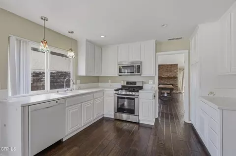 Kitchen - 1089 Old Ranch Rd, Camarillo, CA 93012 photo 1 of 4