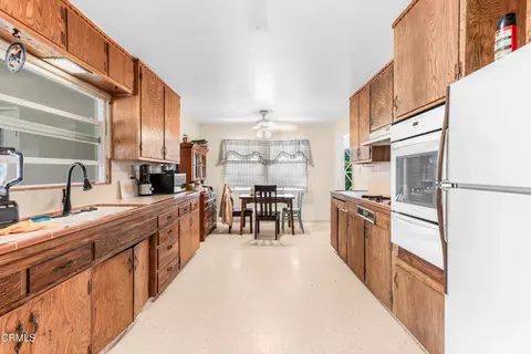 Kitchen - 1133 Forest Ave, Ojai, CA 93023 photo 1 of 3