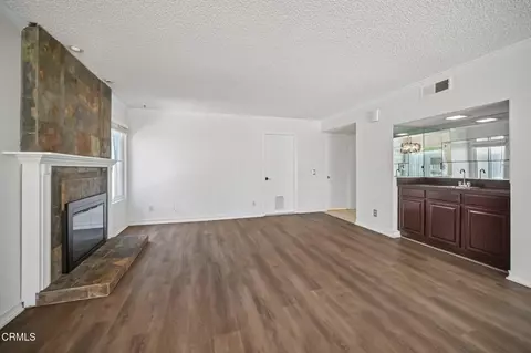 Living - 1615 Old Ranch Rd, Camarillo, CA 93012 photo 6 of 7