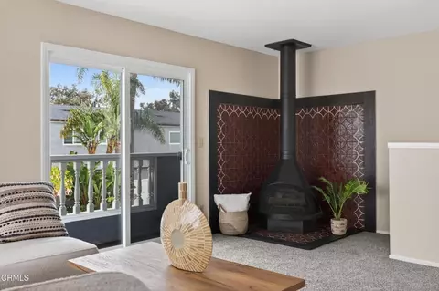 Living - 360 Melrose Dr, Oxnard, CA 93035 photo 3 of 3