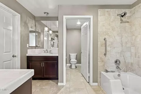 Bath - 3141 N Oxnard Blvd, Oxnard, CA 93036 photo 2 of 8