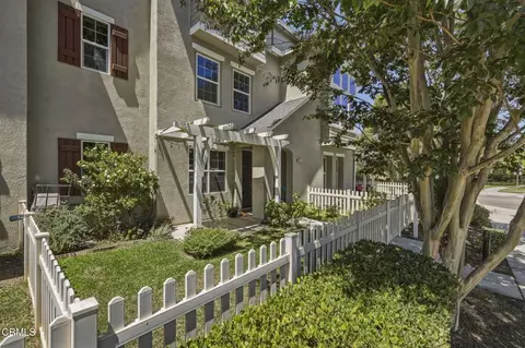 Exterior - 3141 N Oxnard Blvd, Oxnard, CA 93036 photo 2 of 4