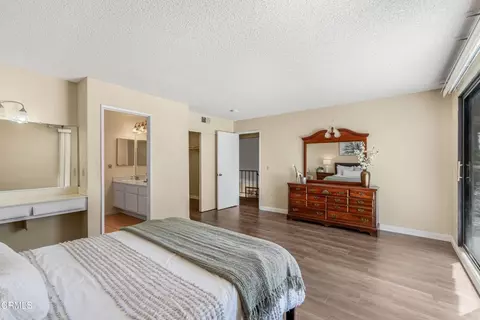 Bedroom - 20150 Stagg St, Winnetka, CA 91306 photo 1 of 8