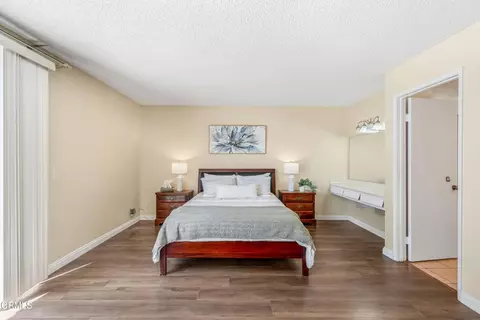 Bedroom - 20150 Stagg St, Winnetka, CA 91306 photo 2 of 8