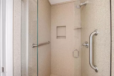 Bath - 210 Crestview Ave, Camarillo, CA 93010 photo 2 of 7