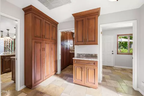Entry Way - 210 Crestview Ave, Camarillo, CA 93010 photo 1 of 4