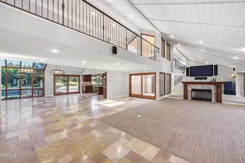 Living - 210 Crestview Ave, Camarillo, CA 93010 photo 2 of 6