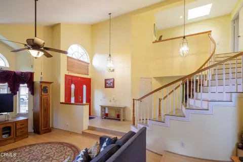 Entry Way - 1600 Devonshire Dr, Oxnard, CA 93030 photo 3 of 4