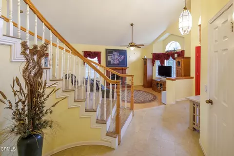 Entry Way - 1600 Devonshire Dr, Oxnard, CA 93030 photo 4 of 4