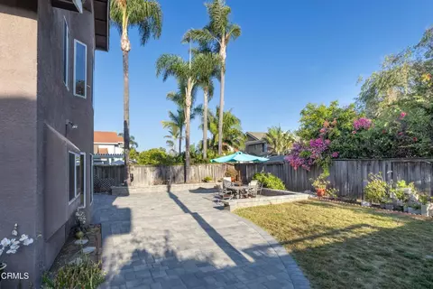 Exterior - 1600 Devonshire Dr, Oxnard, CA 93030 photo 2 of 5