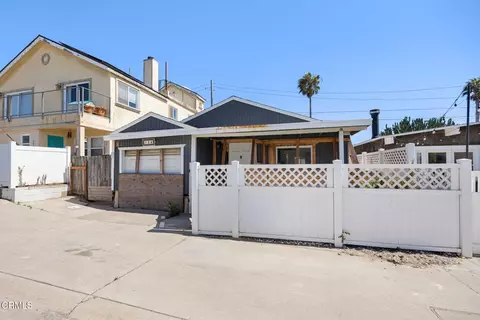 136 San Fernando Ave, Oxnard, CA 93035 photo 2