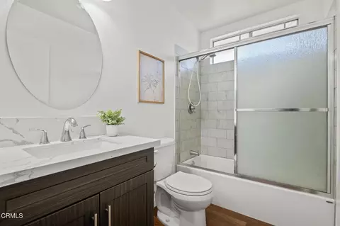Bath - 5117 Jefferson Sq, Oxnard, CA 93033 photo 1 of 1