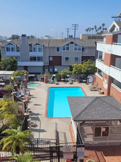Exterior - 865 S B St # A-1, Oxnard, CA 93030 photo 6 of 16