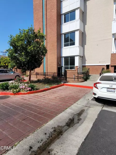 Exterior - 865 S B St # A-1, Oxnard, CA 93030 photo 14 of 16
