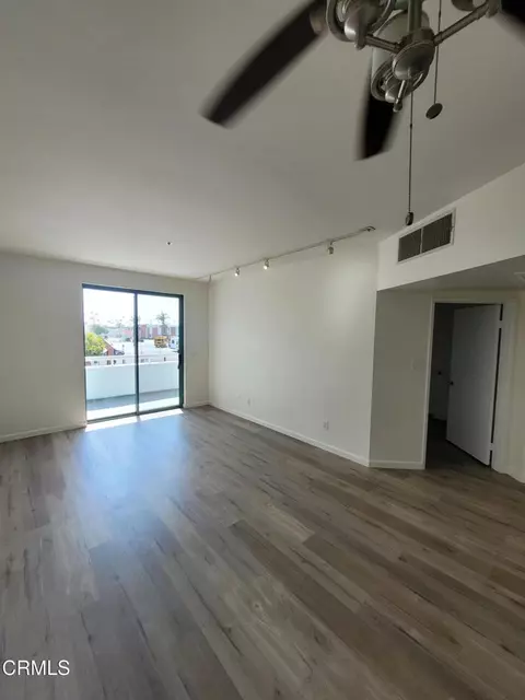 Living - 865 S B St # A-1, Oxnard, CA 93030 photo 6 of 6