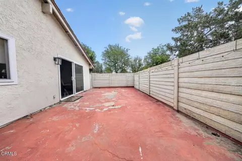 Exterior - 666 Holly Ave, Oxnard, CA 93036 photo 4 of 6