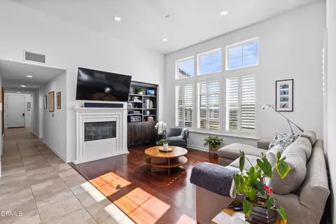 Living - 1560 Seabridge Ln, Oxnard, CA 93035 photo 1 of 2