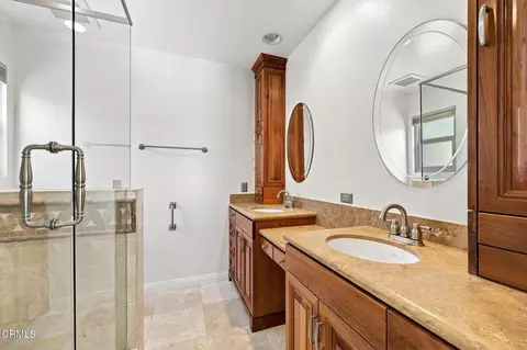 Bath - 1747 Meander Dr, Simi Valley, CA 93065 photo 3 of 4