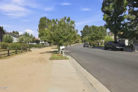 View/Area - 1747 Meander Dr, Simi Valley, CA 93065 photo 1 of 1