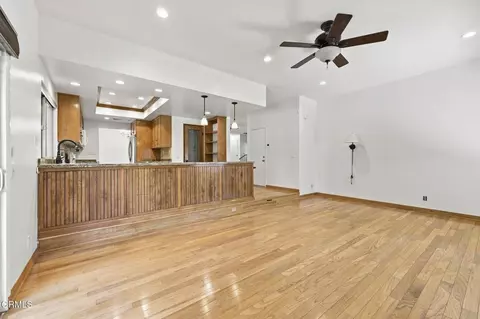 Living - 1747 Meander Dr, Simi Valley, CA 93065 photo 6 of 10