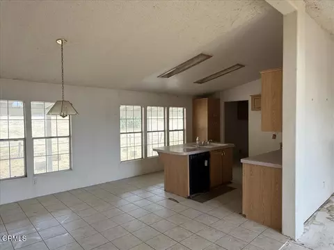 28000 Cummings Valley Rd, Tehachapi, CA 93561 photo 4