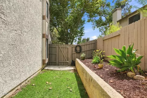 Exterior - 421 E Shoshone St, Ventura, CA 93001 photo 8 of 12