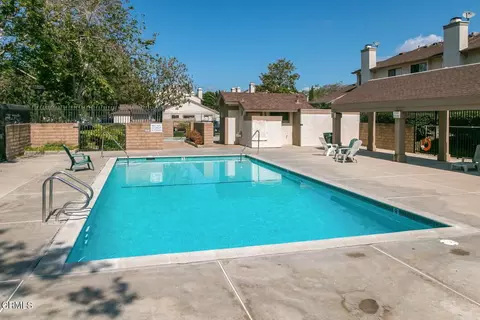 Exterior - 421 E Shoshone St, Ventura, CA 93001 photo 9 of 12