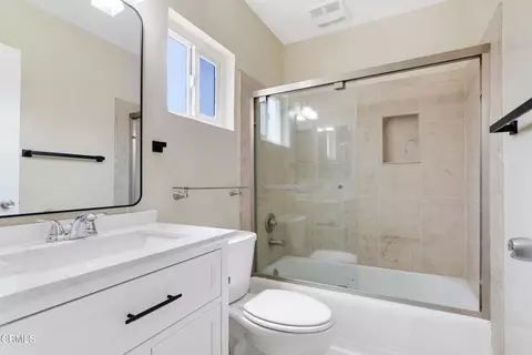 Bath - 1690 E Hillcrest Dr, Thousand Oaks, CA 91362 photo 1 of 1