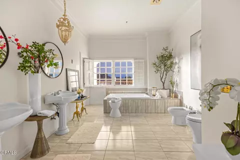 Bath - 85 Crestview Ave, Camarillo, CA 93010 photo 1 of 3