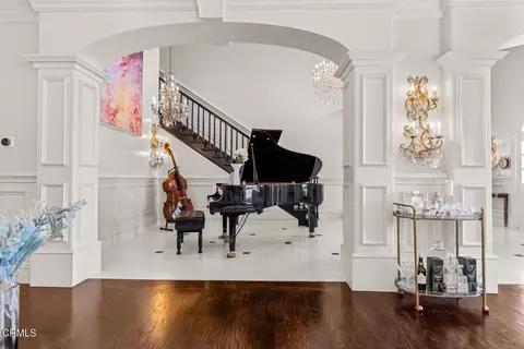 Entry Way - 85 Crestview Ave, Camarillo, CA 93010 photo 1 of 5