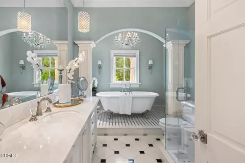 Bath - 85 Crestview Ave, Camarillo, CA 93010 photo 3 of 3