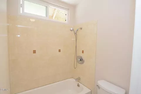 Bath - 4511 Terrace Ave, Oxnard, CA 93033 photo 2 of 2