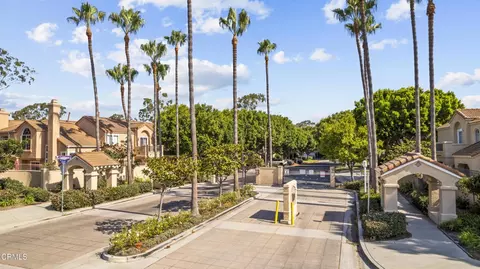 View/Area - 1307 Oyster Pl #117, Oxnard, CA 93030 photo 2 of 4