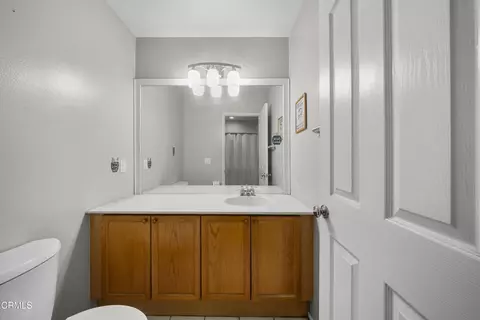 Bath - 1307 Oyster Pl #117, Oxnard, CA 93030 photo 1 of 3