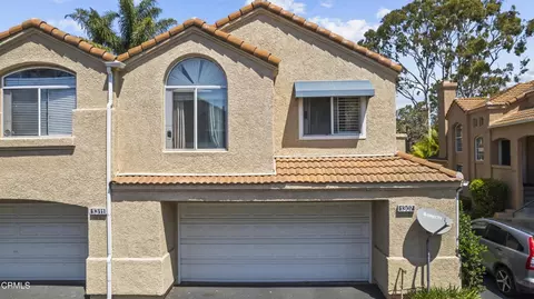 Exterior - 1307 Oyster Pl #117, Oxnard, CA 93030 photo 8 of 10