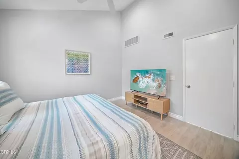 Bedroom - 5524 Driftwood St, Oxnard, CA 93035 photo 3 of 5