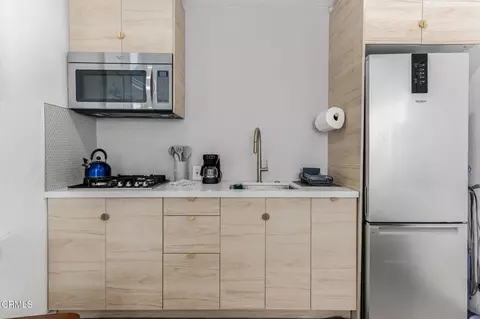 Kitchen - 145 Hollywood Ave, Oxnard, CA 93035 photo 1 of 3