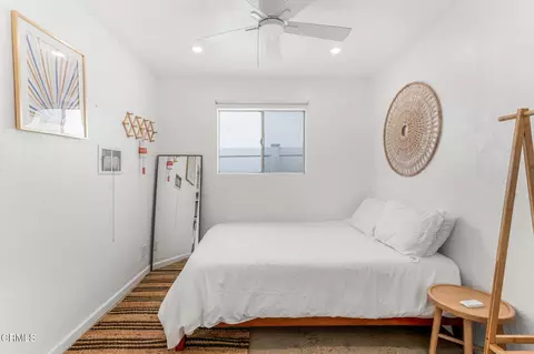 Bedroom - 145 Hollywood Ave, Oxnard, CA 93035 photo 1 of 8