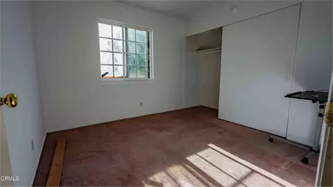 Bedroom - 1977 El Cajon Cir, Oxnard, CA 93035 photo 1 of 4