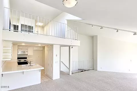 Living - 3404 Sunset Ln, Oxnard, CA 93035 photo 5 of 9