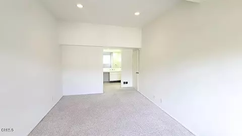 Bedroom - 3404 Sunset Ln, Oxnard, CA 93035 photo 2 of 2