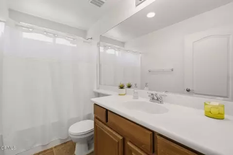 Bath - 241 Bishop Way, Oxnard, CA 93033 photo 1 of 1