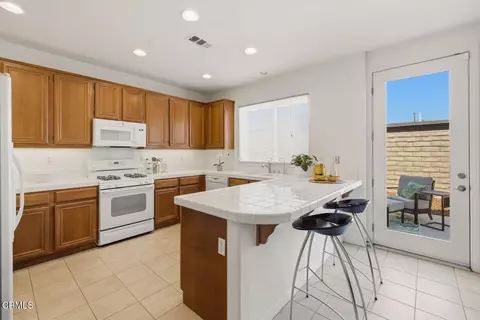 Kitchen - 241 Bishop Way, Oxnard, CA 93033 photo 1 of 5